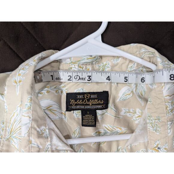 Cream colored printed cotton short sleeve button up outdoor top Noble Outfitters - Picture 9 of 11